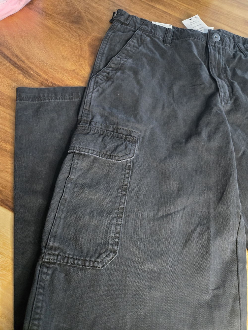 Cotton:on Men's Dark Gray Cargo Pants - Picture 2 of 6